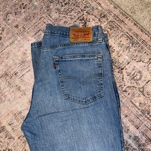 Levi’s 541 Medium Wash